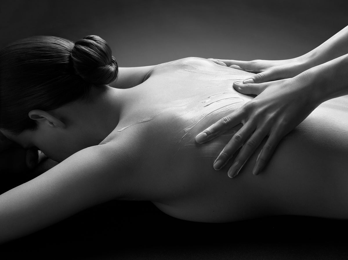 Massage du dos en cabine