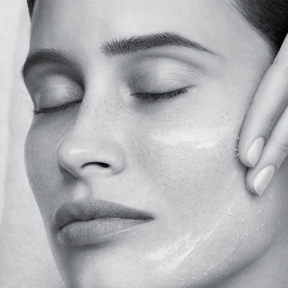 Soothing professional treatment with SPA™**