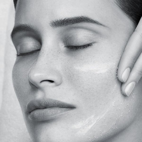 Soin professionnel apaisant à l'eau thermale SPA™***