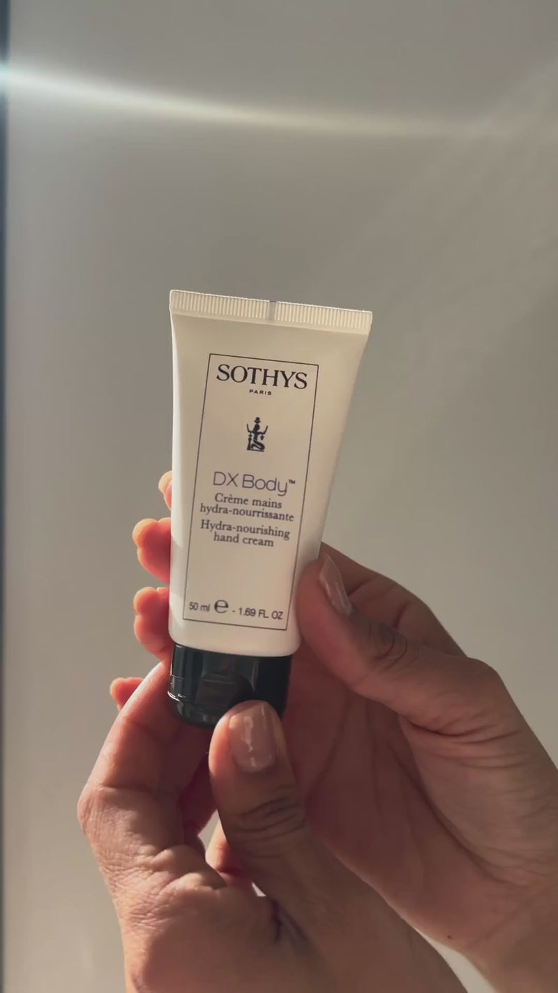 Découvrez la Crème mains hydra-nourrissante.