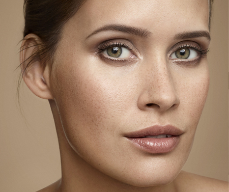 Concept-page-nouveautes-soins-teintes-hydratants-visage-Organics-Sothys-Paris-2023